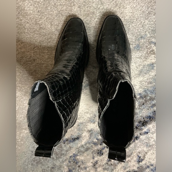 AQUA Star Croc-Embossed Ankle Boots in Black - Size 8.5 (NWOB) - Picture 6 of 12